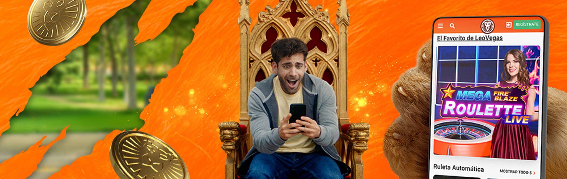 Hombre emocionado jugando a la Ruleta en su móvil sentado en un trono.