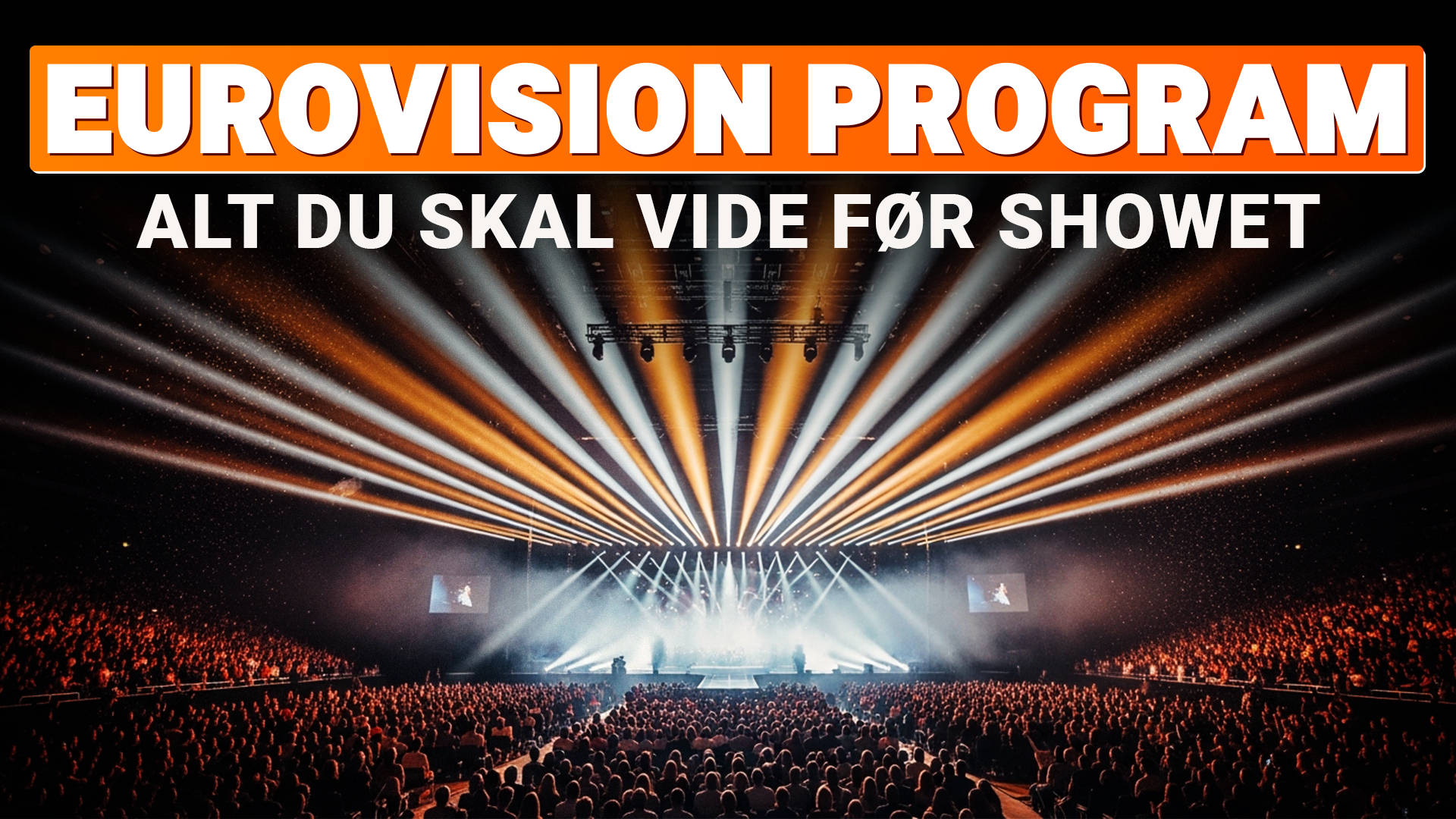 Live koncert med band på scenen og publikum med hænder i vejret