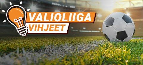 Jalkapallo nurmella valaistulla stadionilla, yläosassa Valioliiga-vihjeet-teksti.